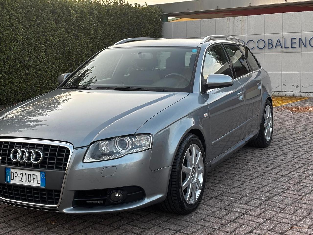 Audi A4 2.0 TDI 143CV F.AP. S-LINE..CELL 393 690 2051 WUATSAPP