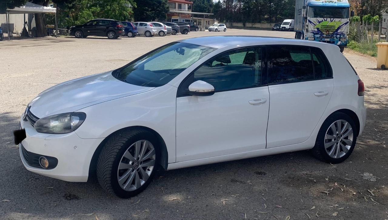Volkswagen Golf Business 1.6 TDI DSG 5p. Highline