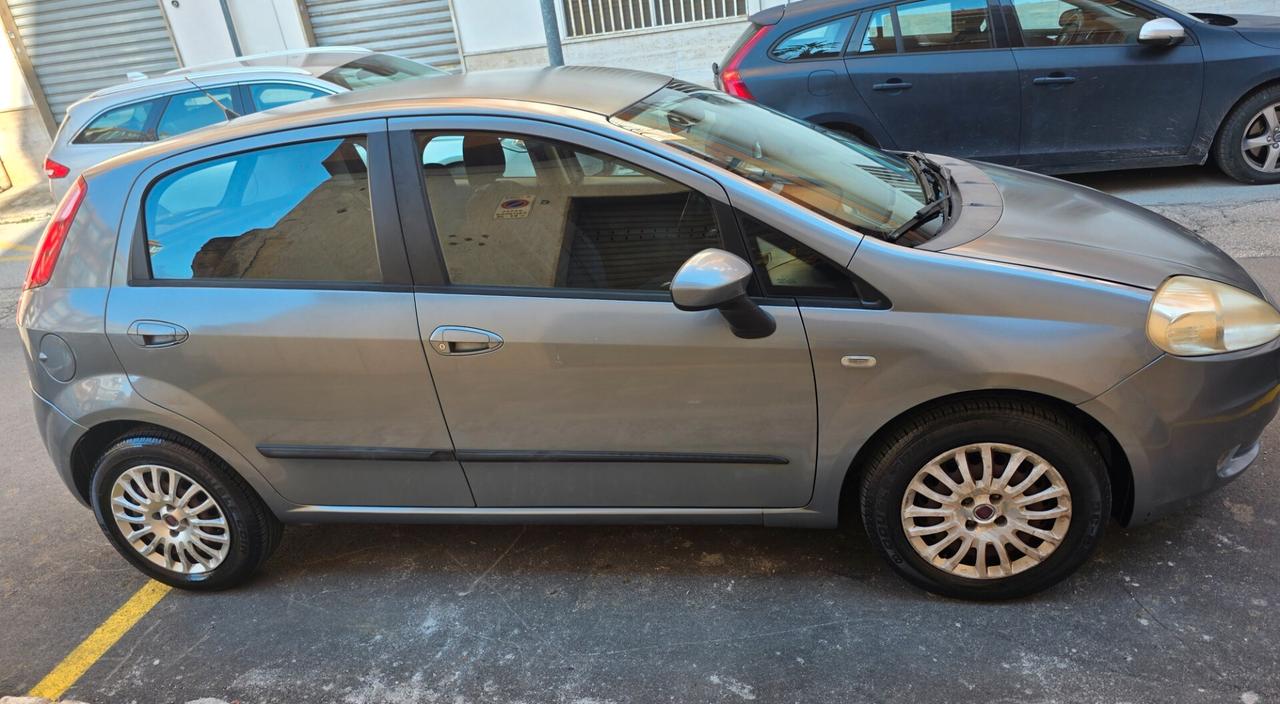 Fiat Grande Punto 1.3 MJT 90 CV 5 porte Dynamic