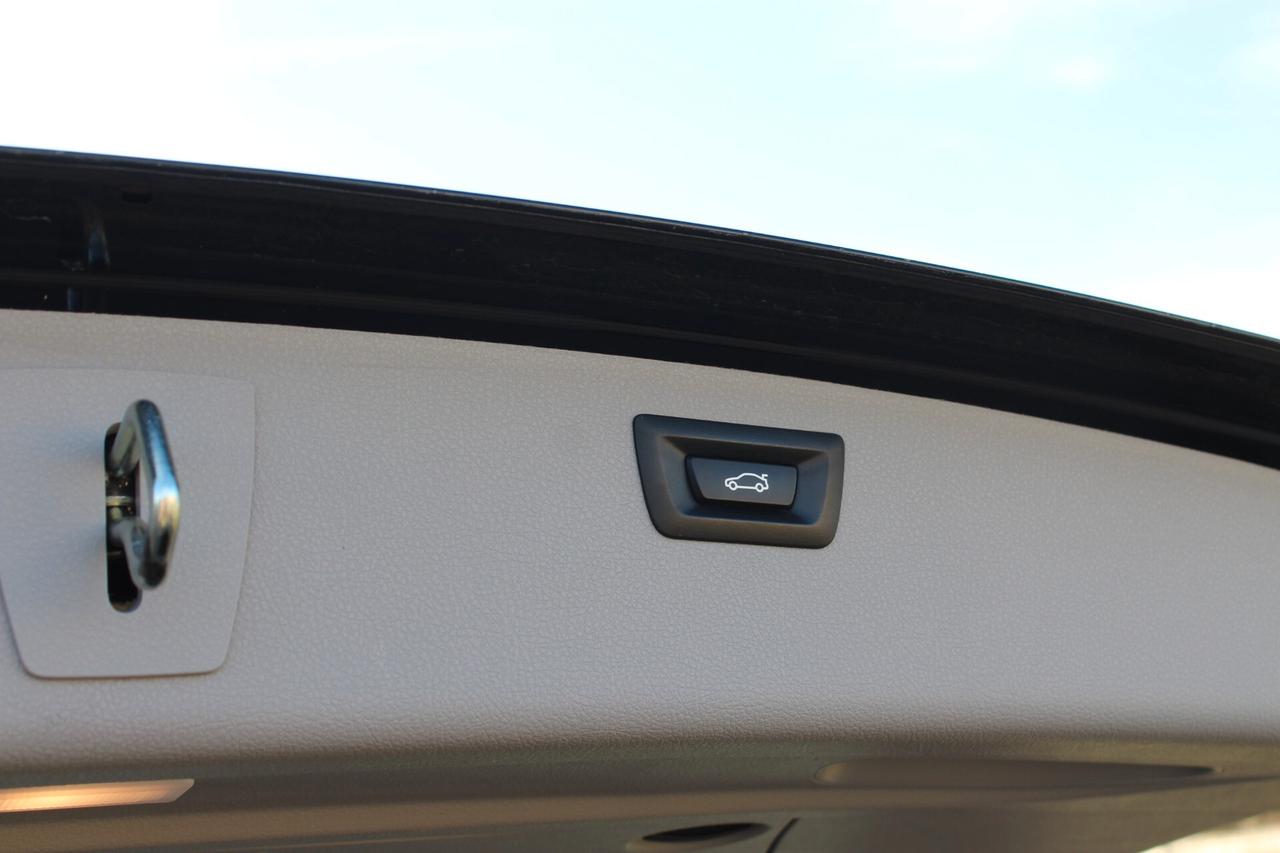 Bmw Serie 3 SW 318 d Aut. *FULL LED
