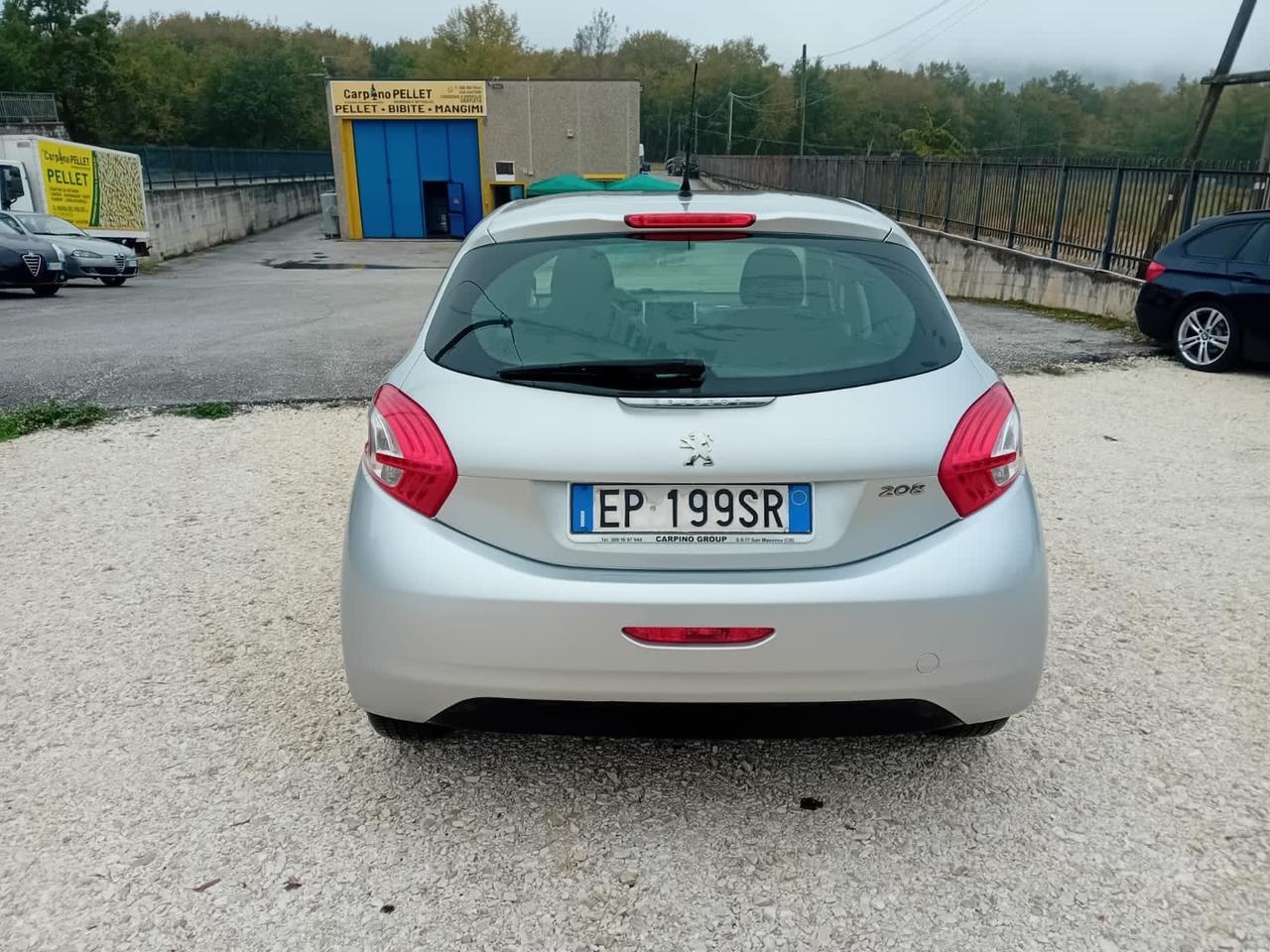 Peugeot 208 1.2 VTi 82 CV 5 porte Allure