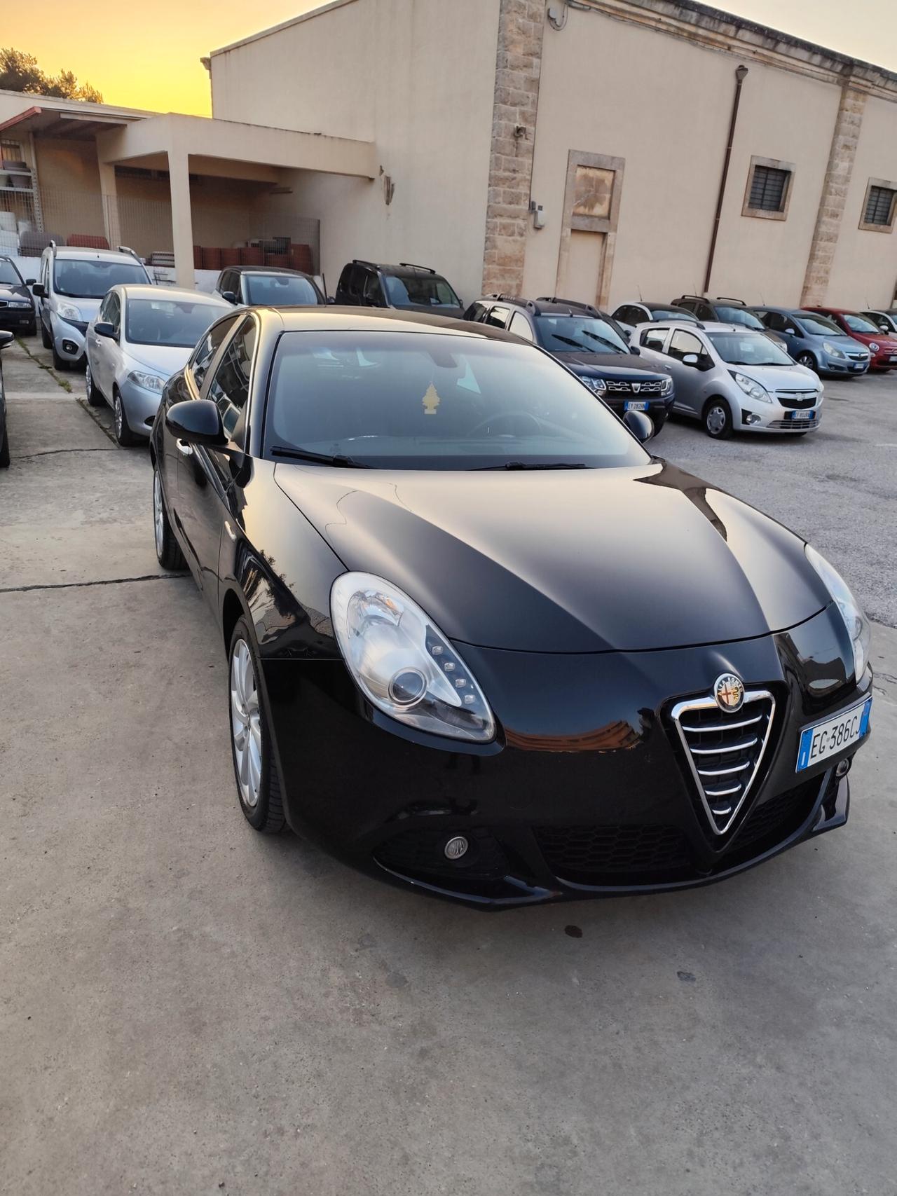 Alfa Romeo Giulietta 1.6 JTDm-2 105 CV Distinctive