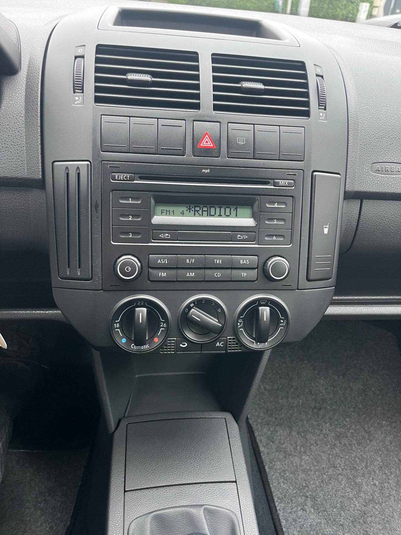 Volkswagen Polo Neopatentati/Euro4 con FAP/unico proprietario