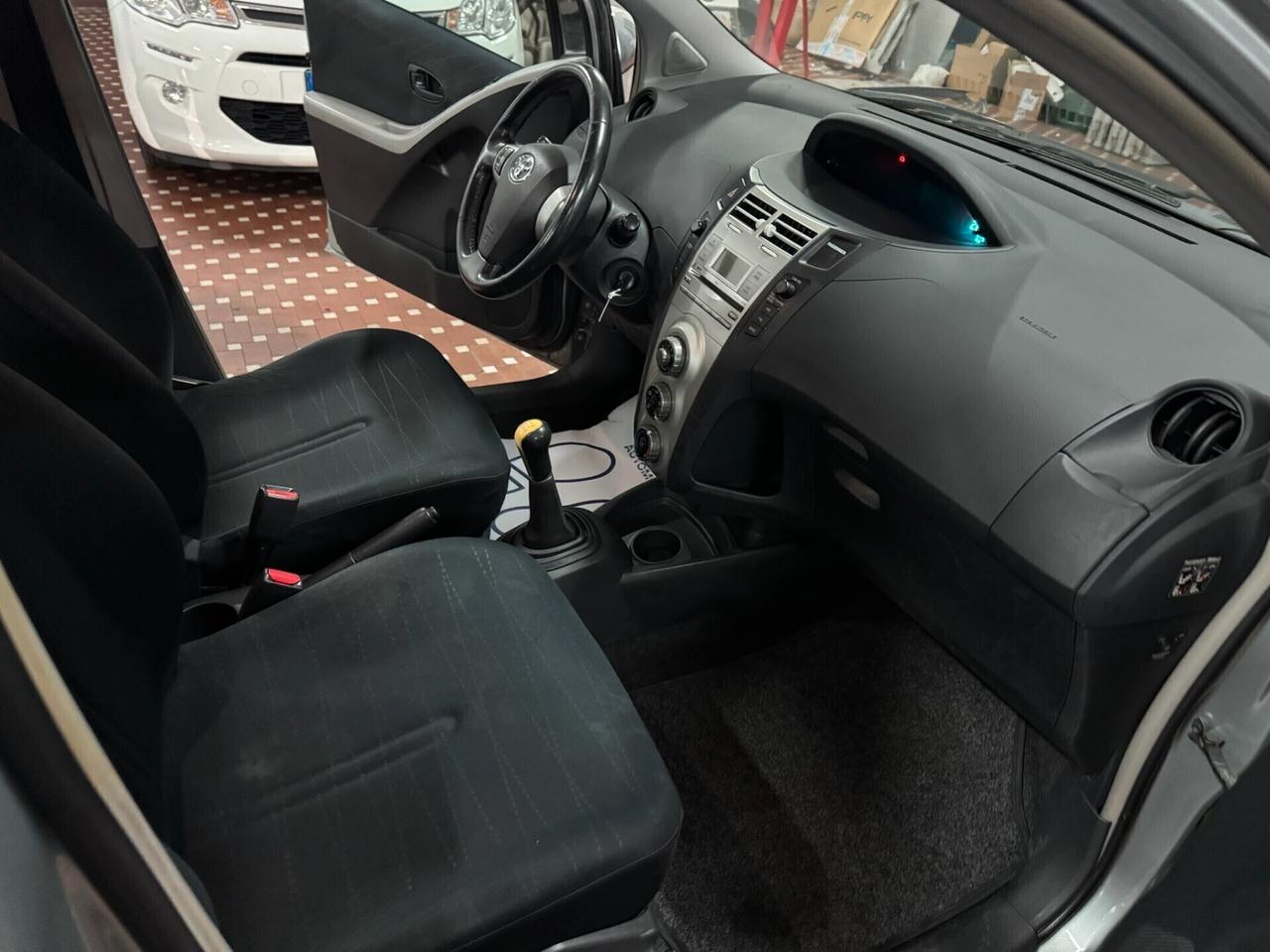 Toyota Yaris 1.3 5 porte Sol - UNICO PROPRIETARIO