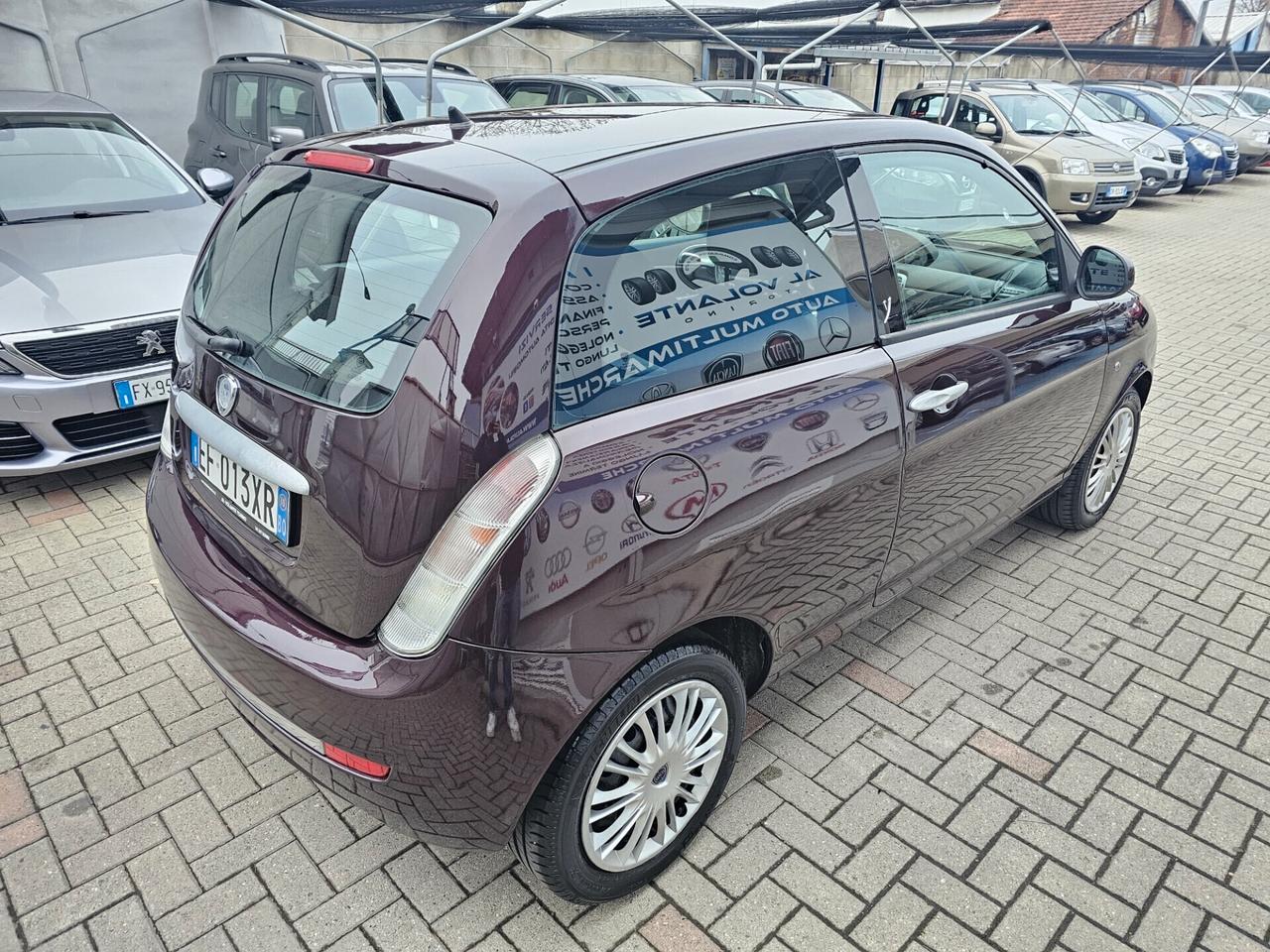 Lancia Ypsilon 1.2 69 CV Argento