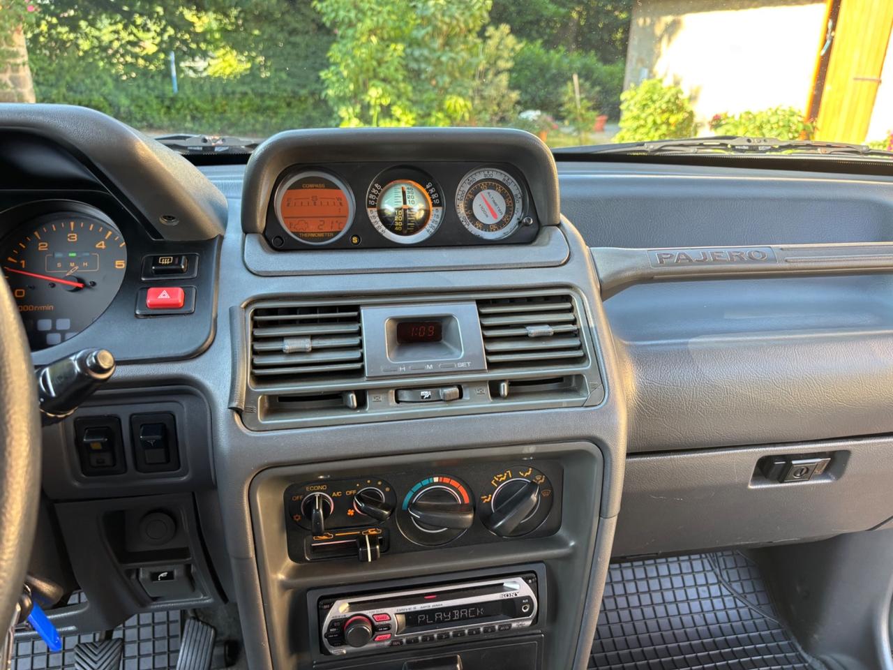 Mitsubishi Pajero 2.5 TDI Metal-top SS GLS Exec.