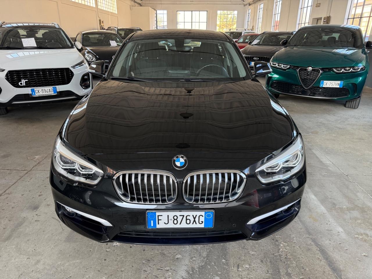 Bmw 118 118d 5p. Urban CAMBIO AUTO UNICO PRO TAGLIANDI