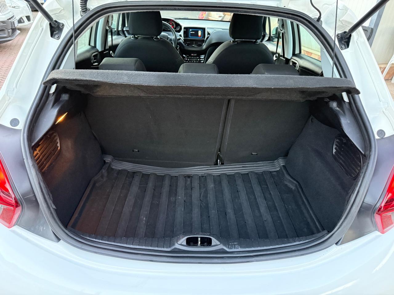 Peugeot 208 BlueHDi 75 5 porte Allure Km Certif