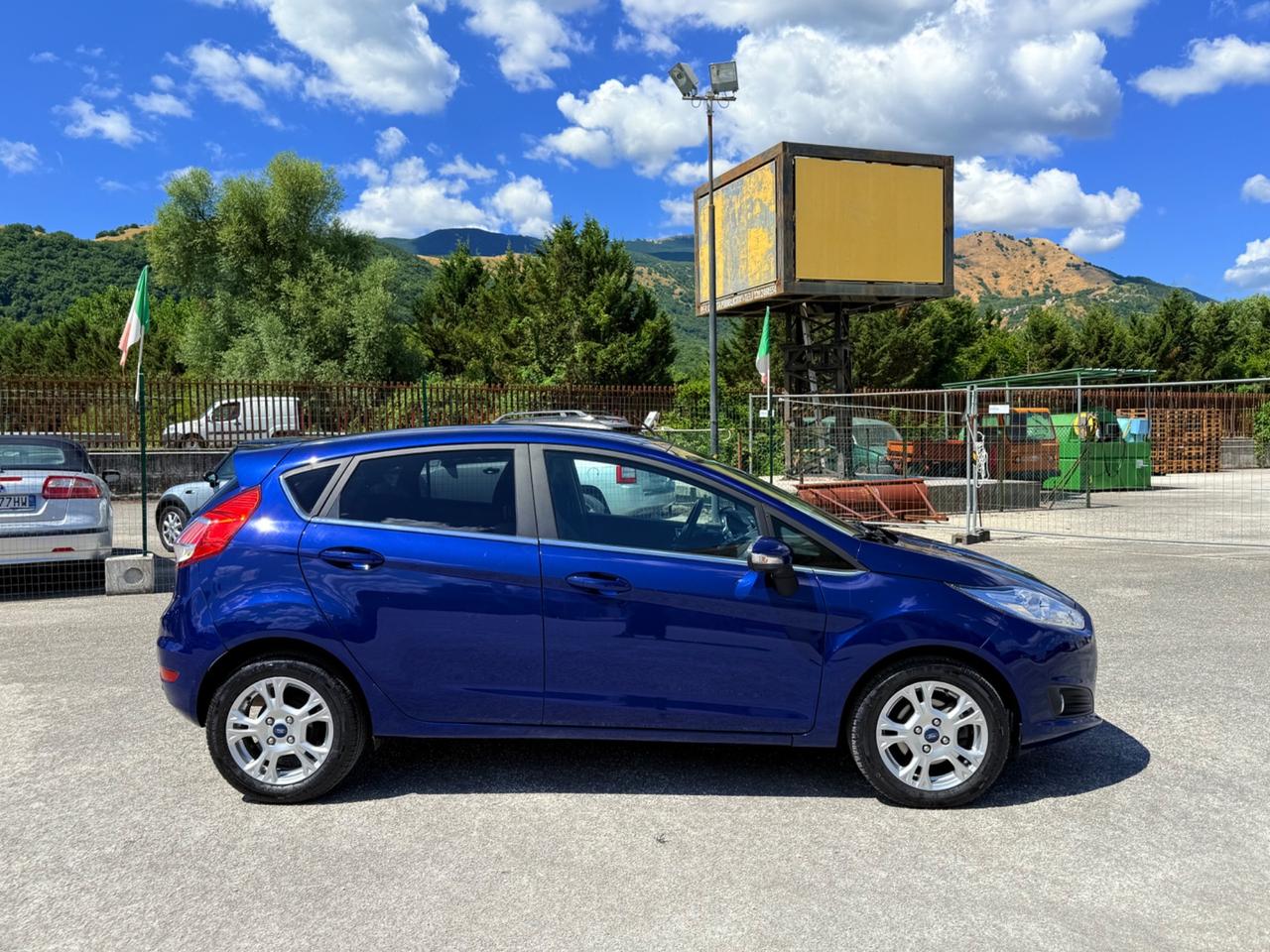 Ford Fiesta 1.4 5 porte Bz.- GPL Black & White Edition