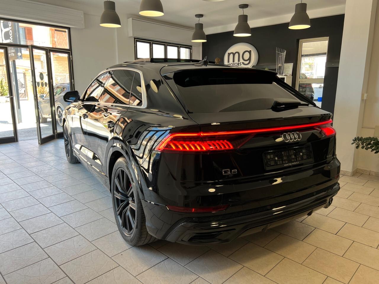 Audi Q8 45 TDI S LINE TETTO-FULL-BLACK