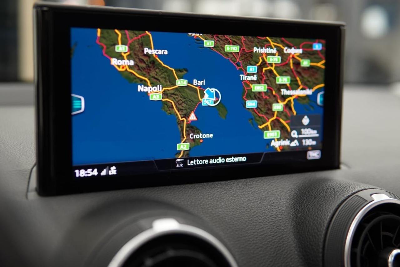 Audi Q2 35 TDI S tronic line Edition TETTO APRIBILE,VIRTUAL COCKPIT,NAVI,APPLE CARPLAY,ANDROID AUTO