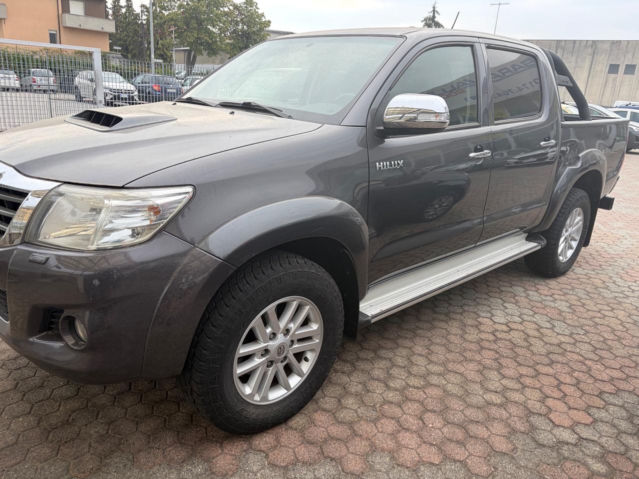 Toyota Hilux 2.5 D-4D 4WD 4p. DC Activex