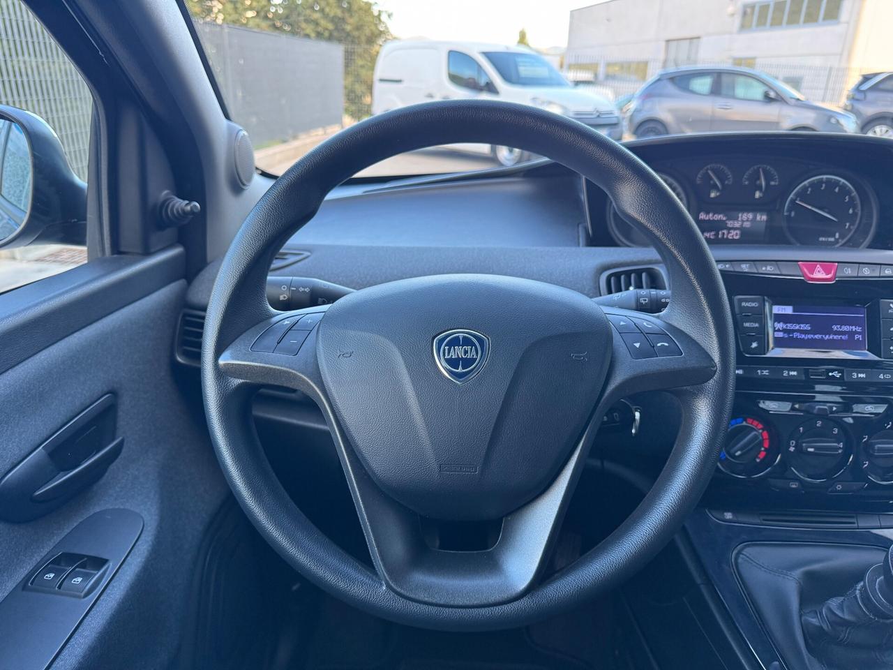 Ypsilon 1.0 FireFly 5 porte S&S Hybrid Silver