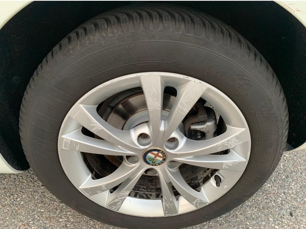 Alfa Romeo Giulietta 1.6 JTDm-2 105 CV Distinctive NEOPATENTATI