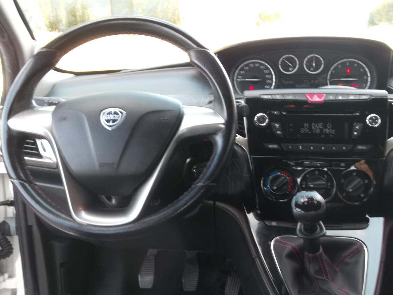 Lancia Ypsilon 1.0 Turbo Metano 2013 Neopat