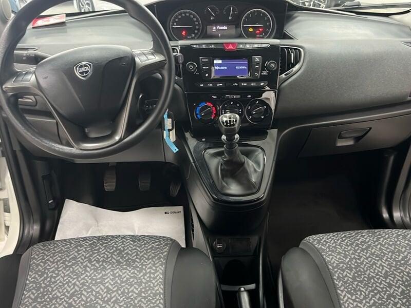 Lancia Ypsilon 1.0 FireFly 70cv S&S Hybrid SILVER PLUS