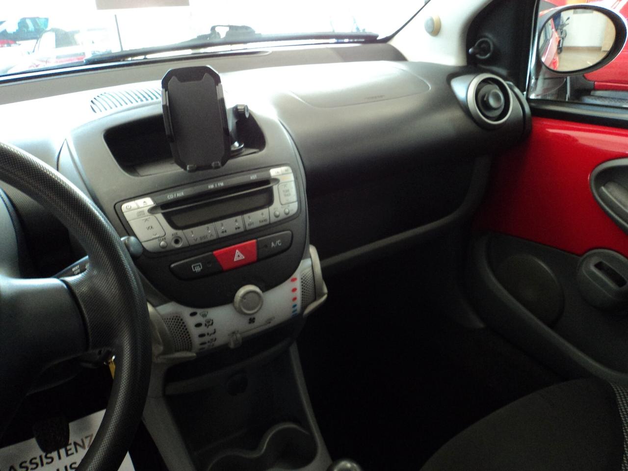 Toyota Aygo 1.0 12V VVT-i 5 porte Sol