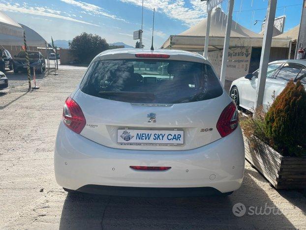 PEUGEOT 208 1.4 HDi 68CV 5p. AUTOCARRO - 2014