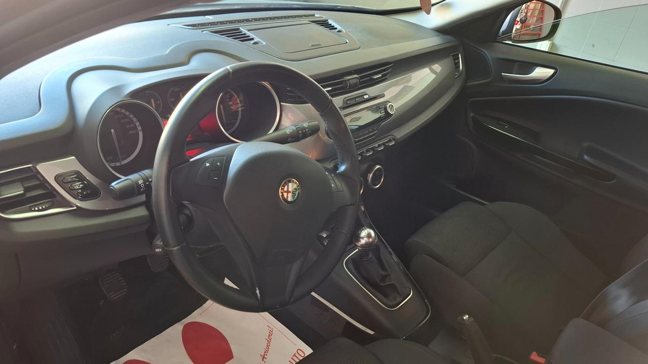 Alfa Romeo Giulietta 1.6 JTDm-2 105 CV Distinctive