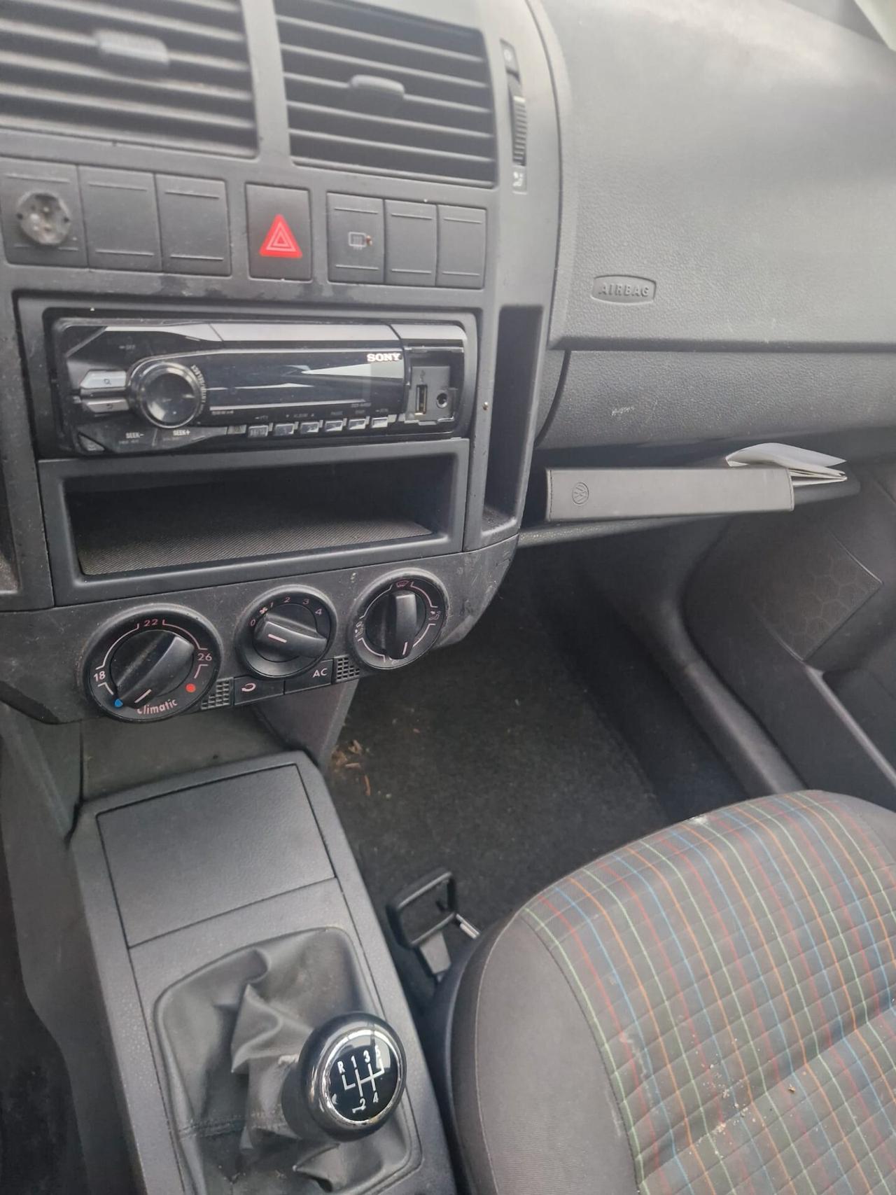 Vw Polo 1.2/64cv 5p. Solo 125 mila km