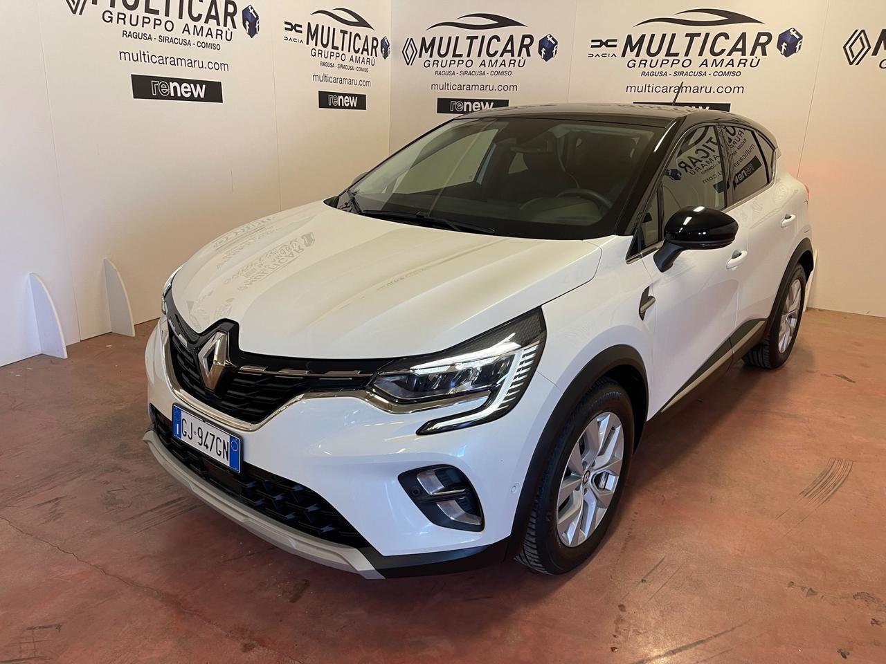 Renault Captur Plug-in Hybrid 160 CV Intens solo 8700km