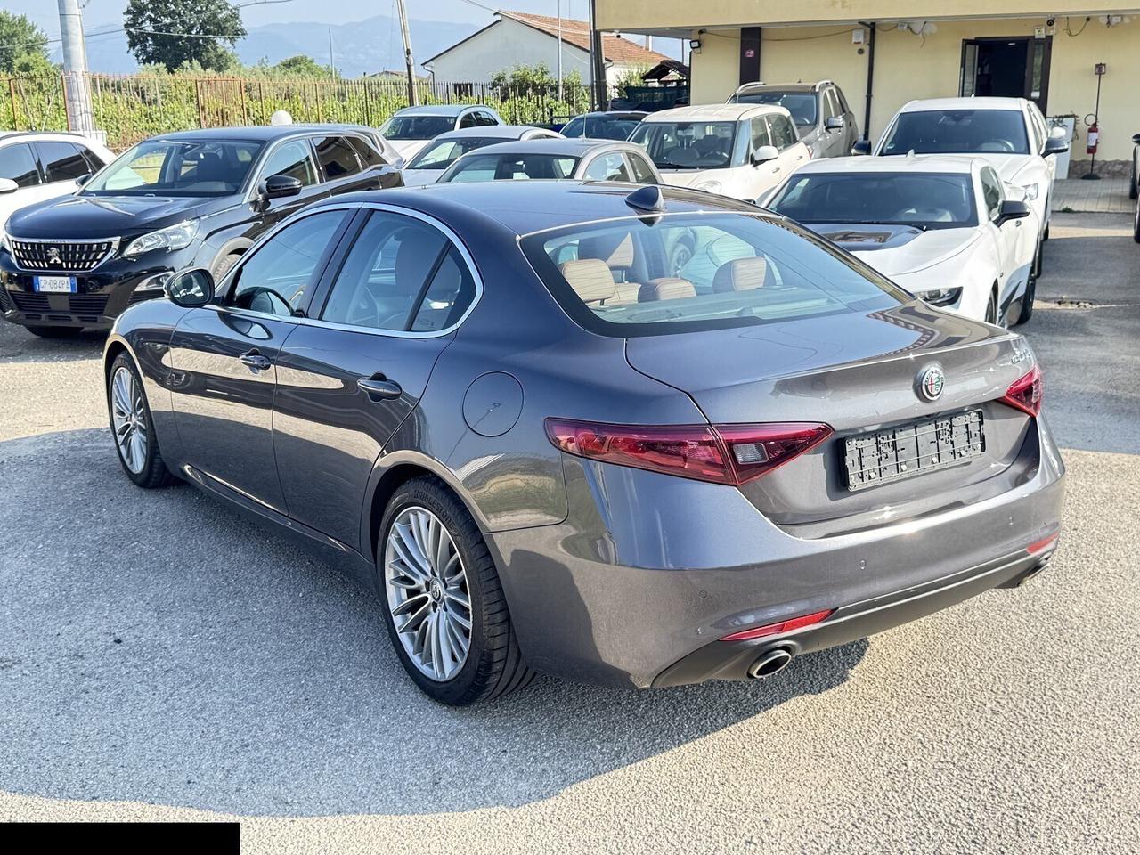ALFAROMEO GIULIA BUSINESS navi pelle clima