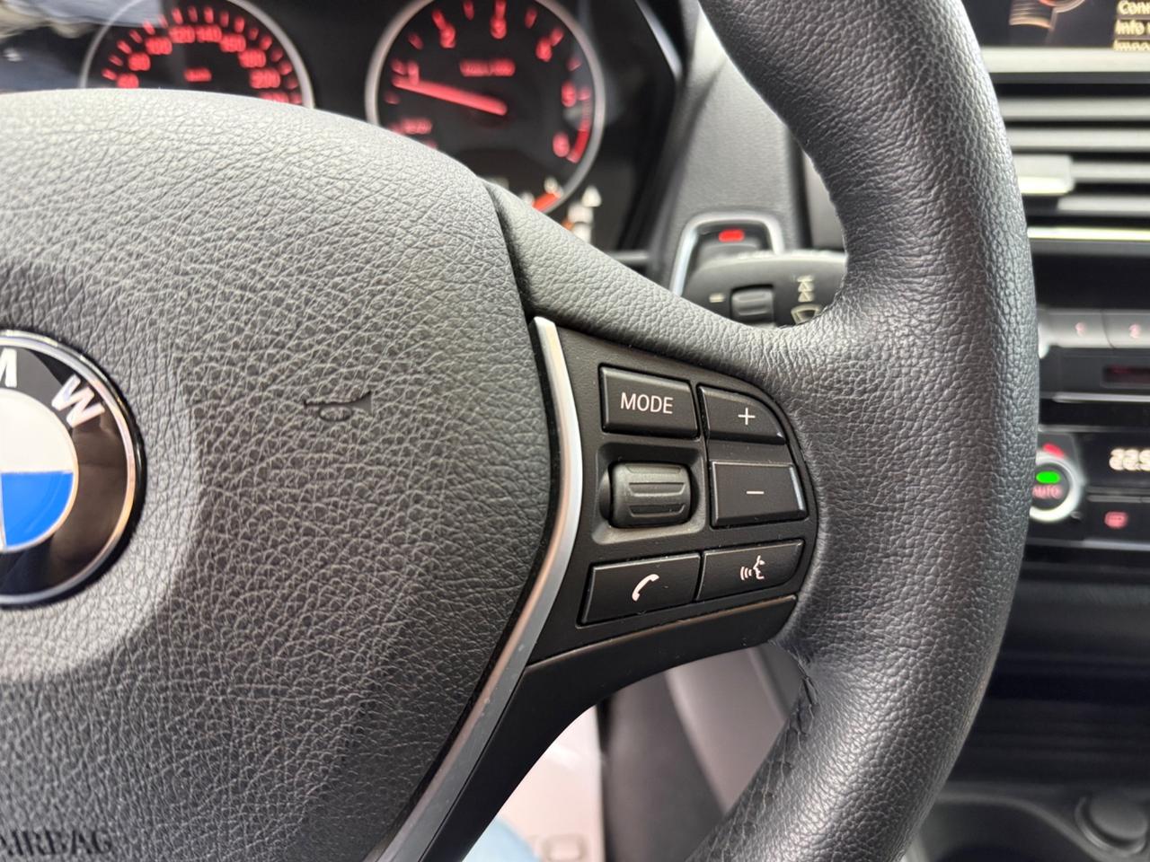 Bmw 118 118d 5p. Urban