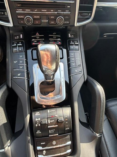 Porsche Cayenne 3.0 V6 tdi 262cv tiptronic Restyling 2016