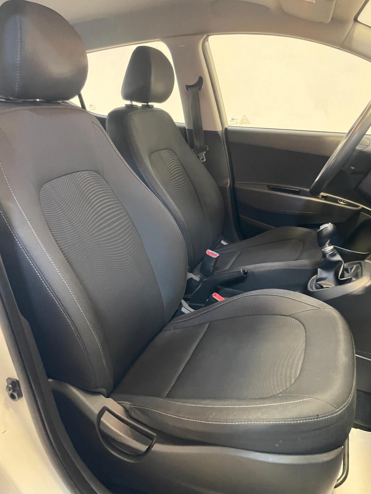 Hyundai i10 1.0 GPL Econext Login FULL TAGLIANDATA NEOPATENTATI