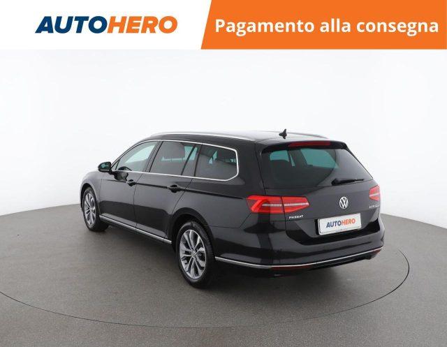 VOLKSWAGEN Passat Variant 2.0 TDI DSG Executive BlueMotion Tech.