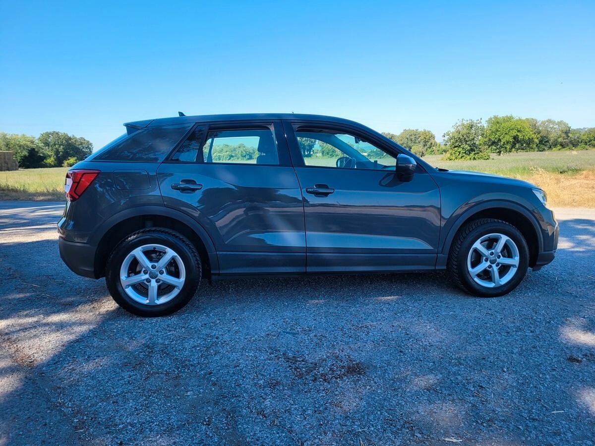 Audi Q2 30 TDI S tronic Business