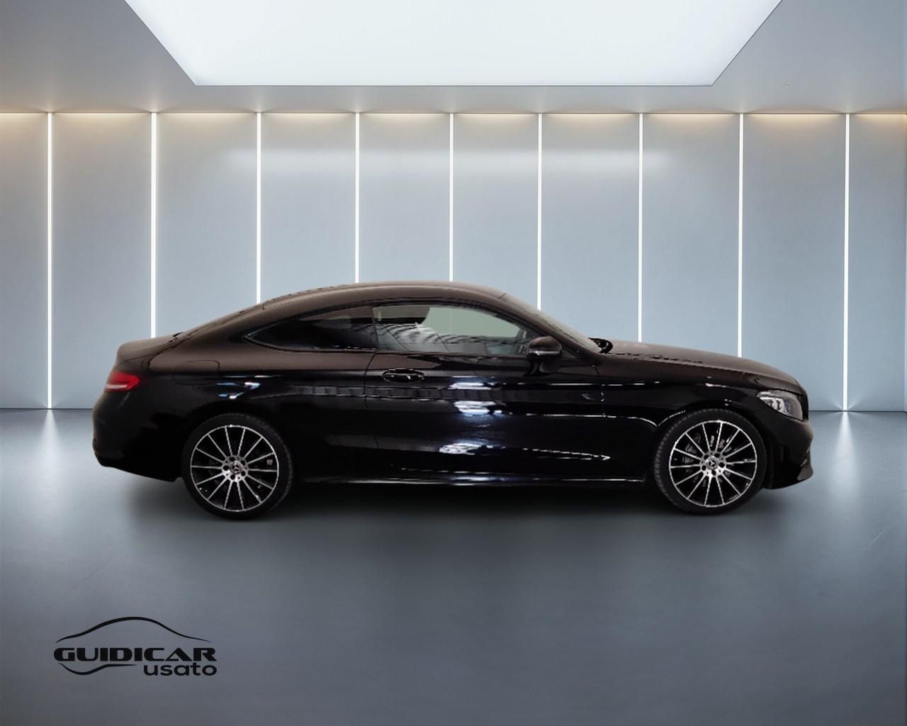 Mercedes-Benz Classe C-C205 2018 Coupe - C Coupe 220 d Premium auto
