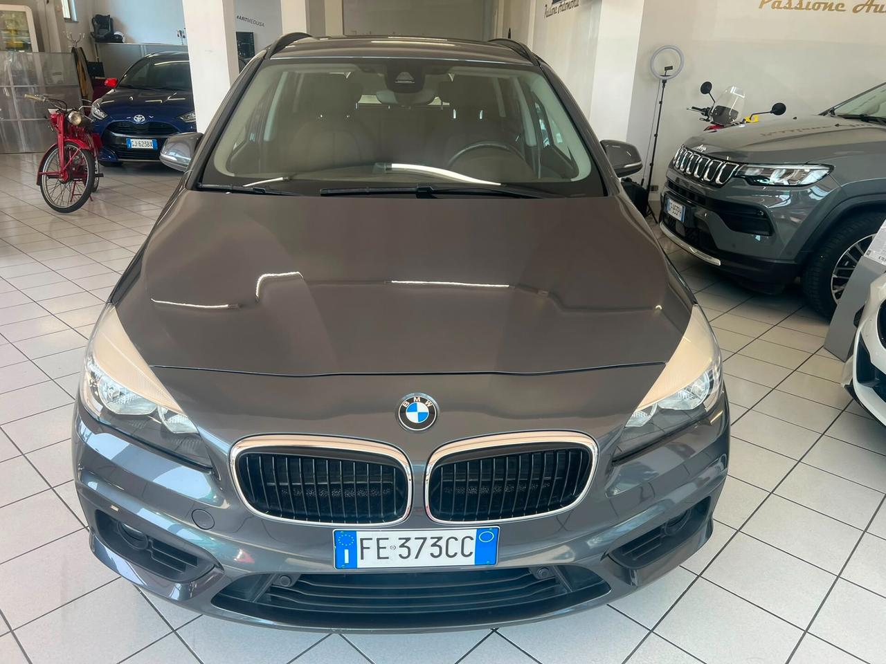 Bmw 216 218i Active Tourer Advantage