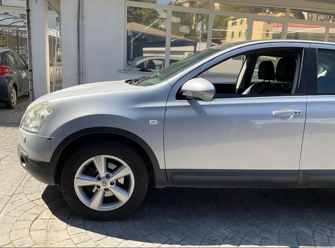 Nissan Qashqai 2.0 dCi DPF 4WD Tekna