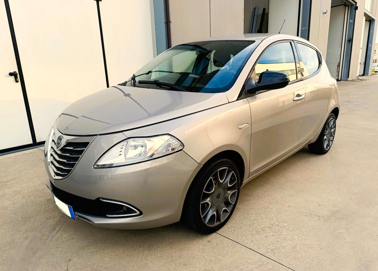 Lancia Ypsilon 1.2 69 CV 5 porte GPL Ecochic 30th Anniversary - Ok Neopatentati