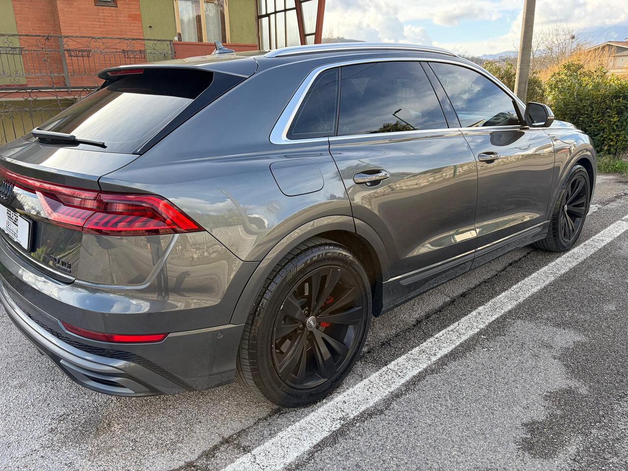 Audi Q8 50 TDI 286CV quattro tiptronic sline