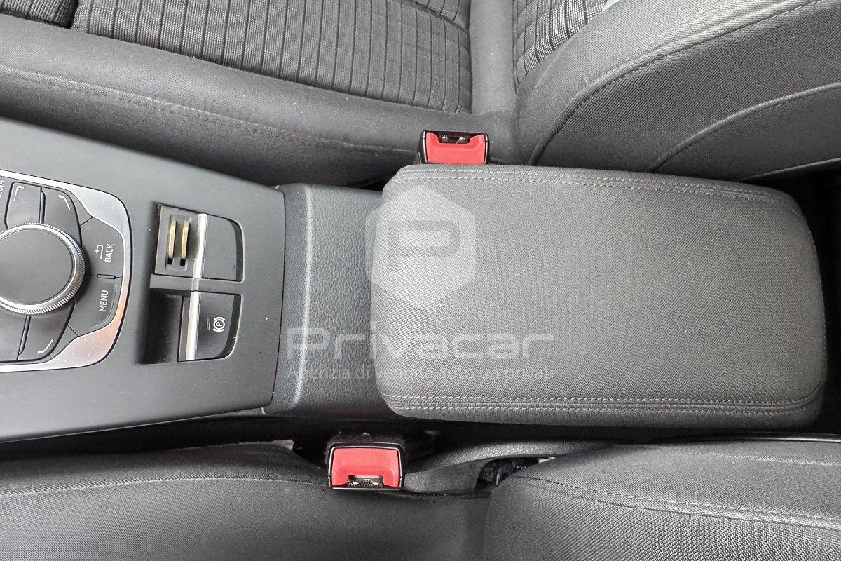 AUDI A3 1.6 TDI clean diesel Ambiente