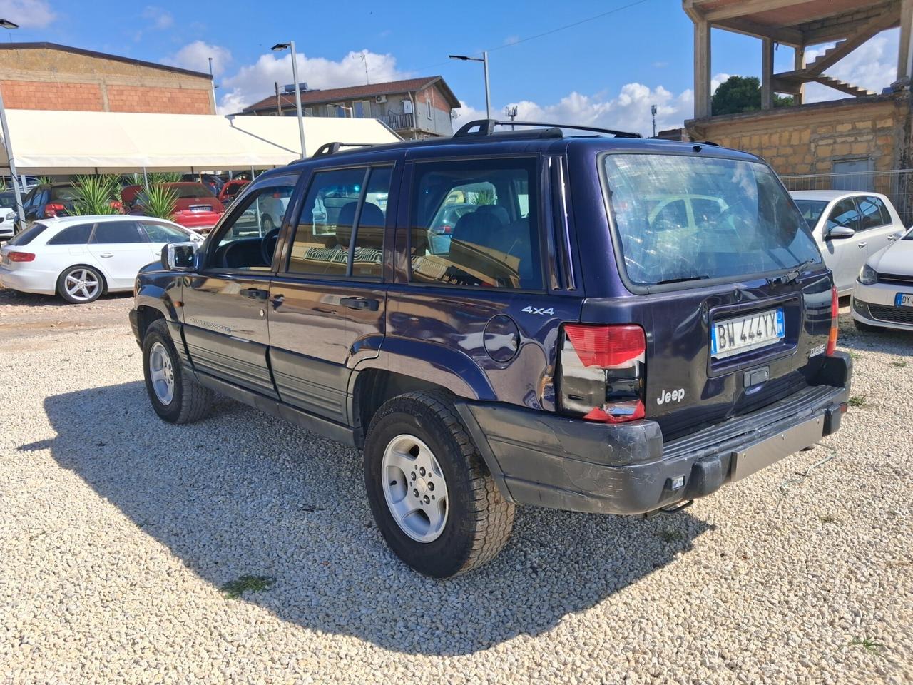 Jeep Cherokee 2.5 TD 5 p. Command-Trac Sport Rubic