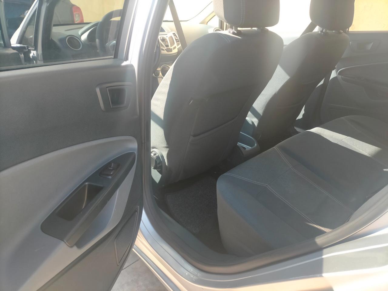 Ford Fiesta 1.4 TDCi 5p. Ghia