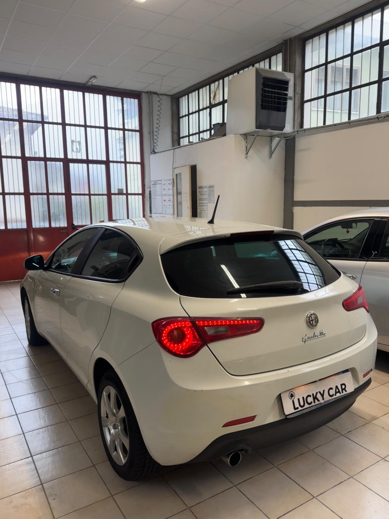 Alfa Romeo Giulietta 1.6 JTDm-2 105 CV Distinctive