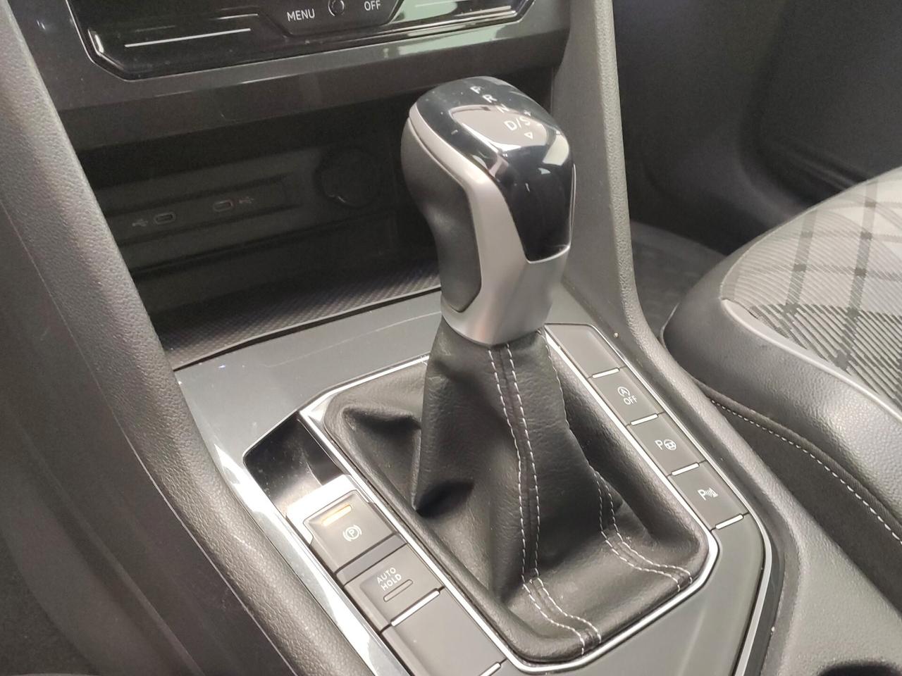 Volkswagen Tiguan 2.0 TDI 150 CV SCR DSG R-Line