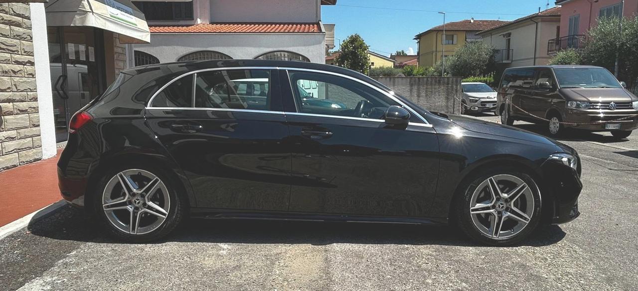 Mercedes-Benz A 180 Premium AMG