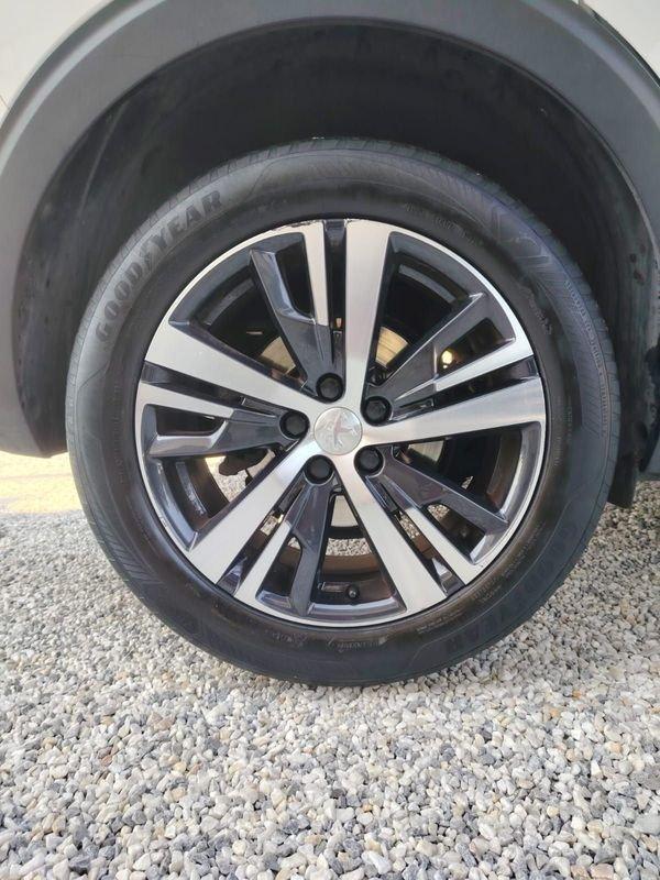 Peugeot 5008 BlueHDi 130 EAT8 S&S Allure