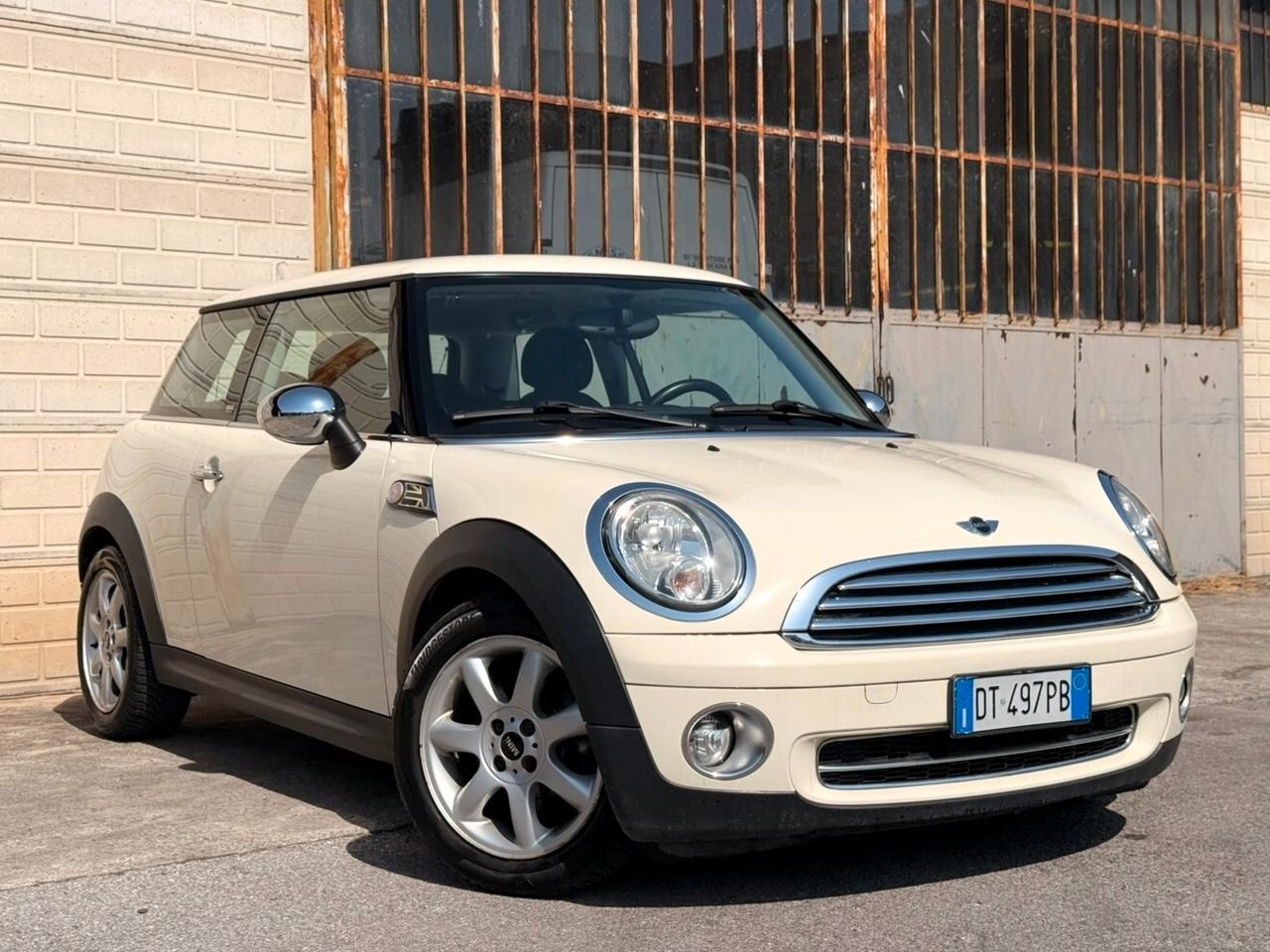 Mini 1.4 16V One Chili