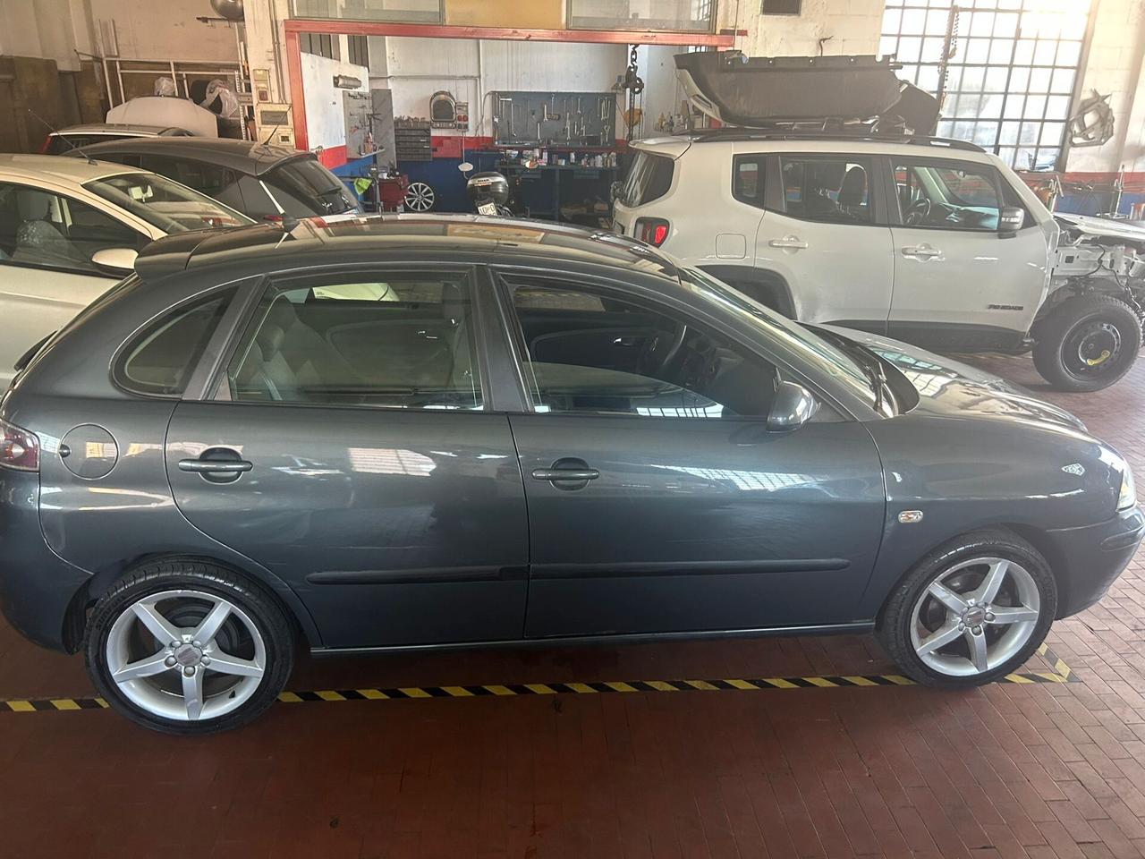Seat Ibiza 1.4 16V 5p. Sport