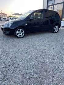 Ford Fiesta 1.4 TDCi -NEOPATENTATI-TETTUCCIO