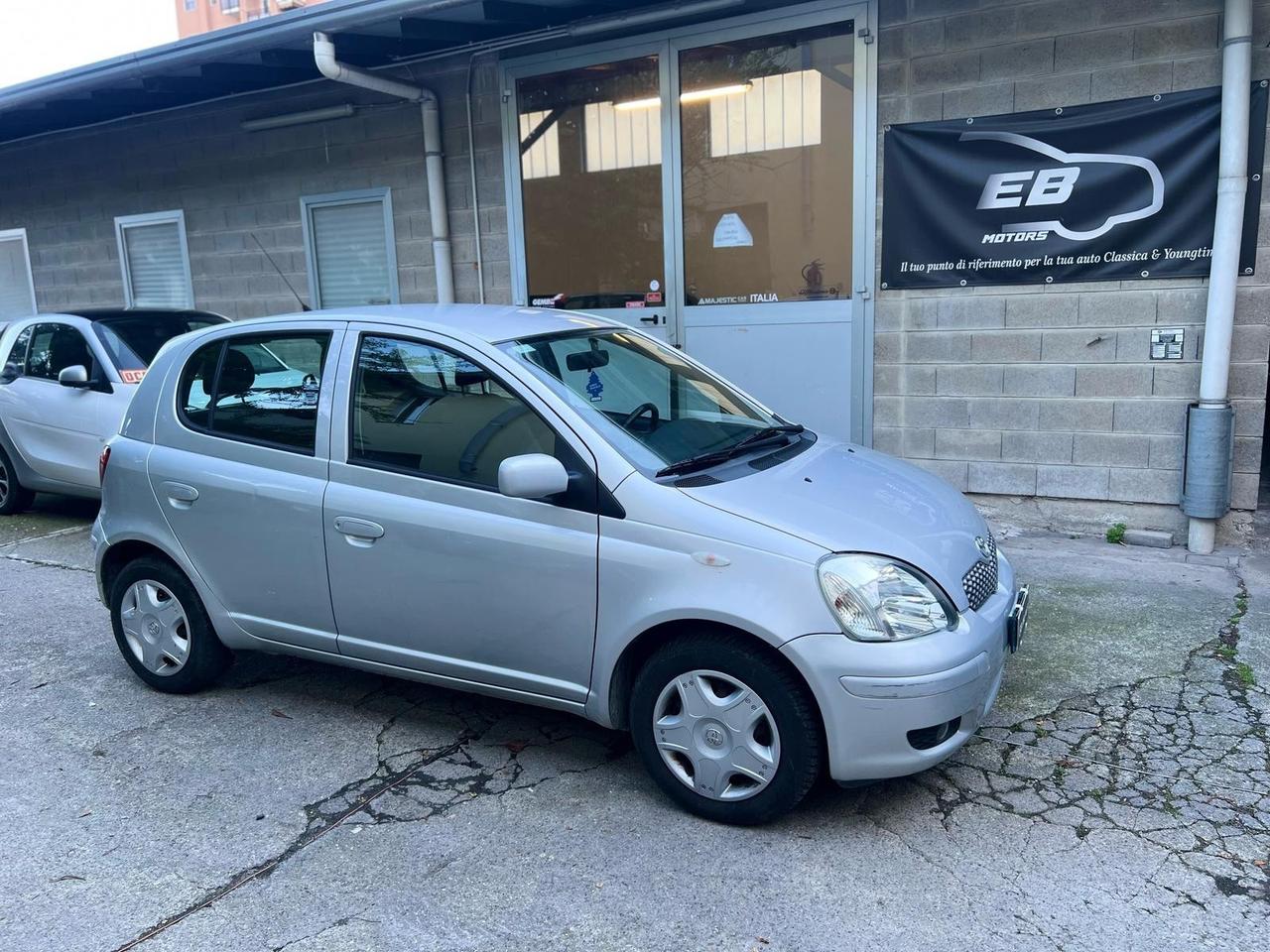 Toyota Yaris 1.0i 16V cat 5p Expo Clima