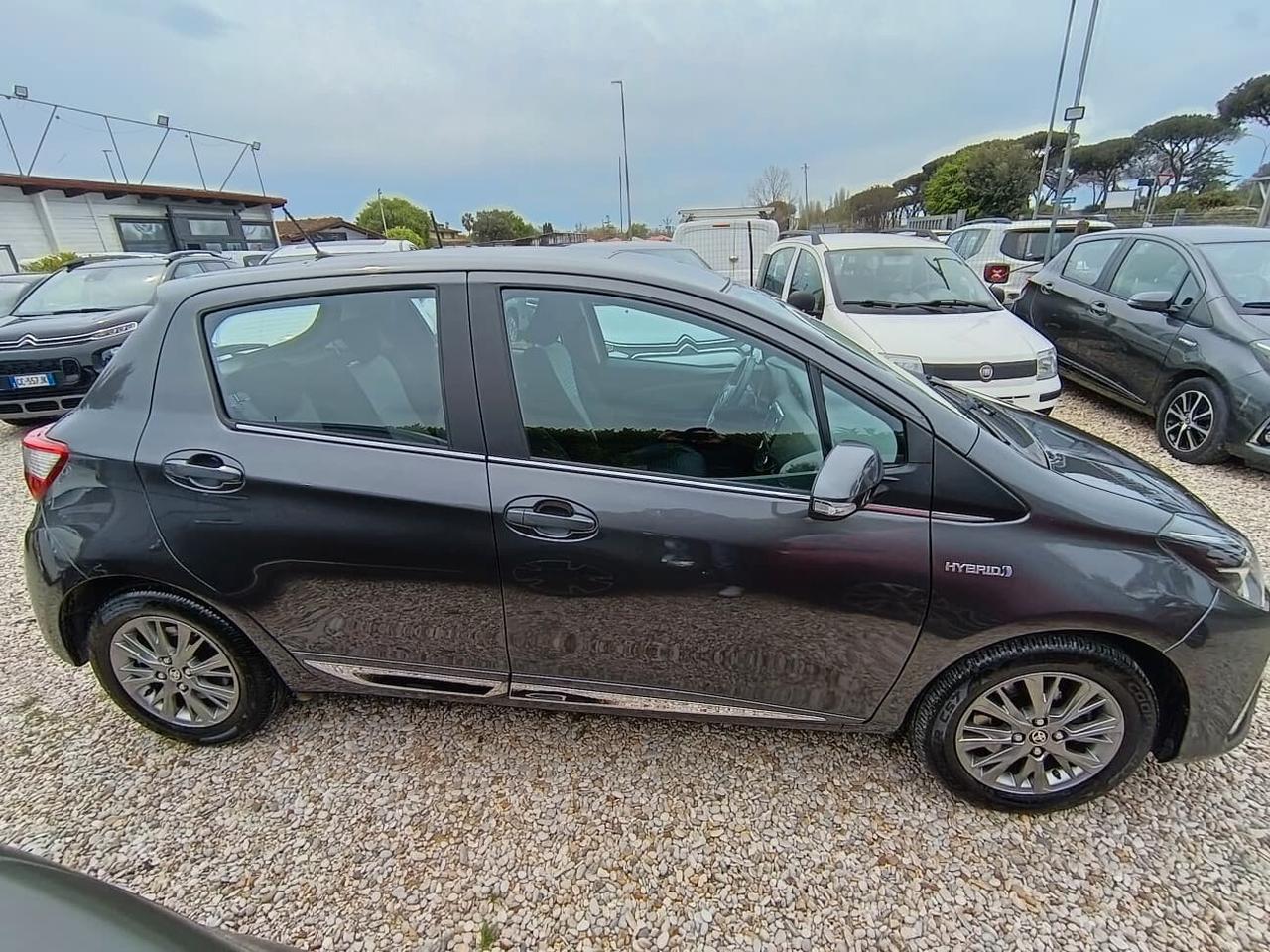 Toyota Yaris 1.5 Hybrid 5 porte Active