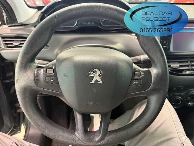 Peugeot 208 PureTech 82 5 porte Allure
