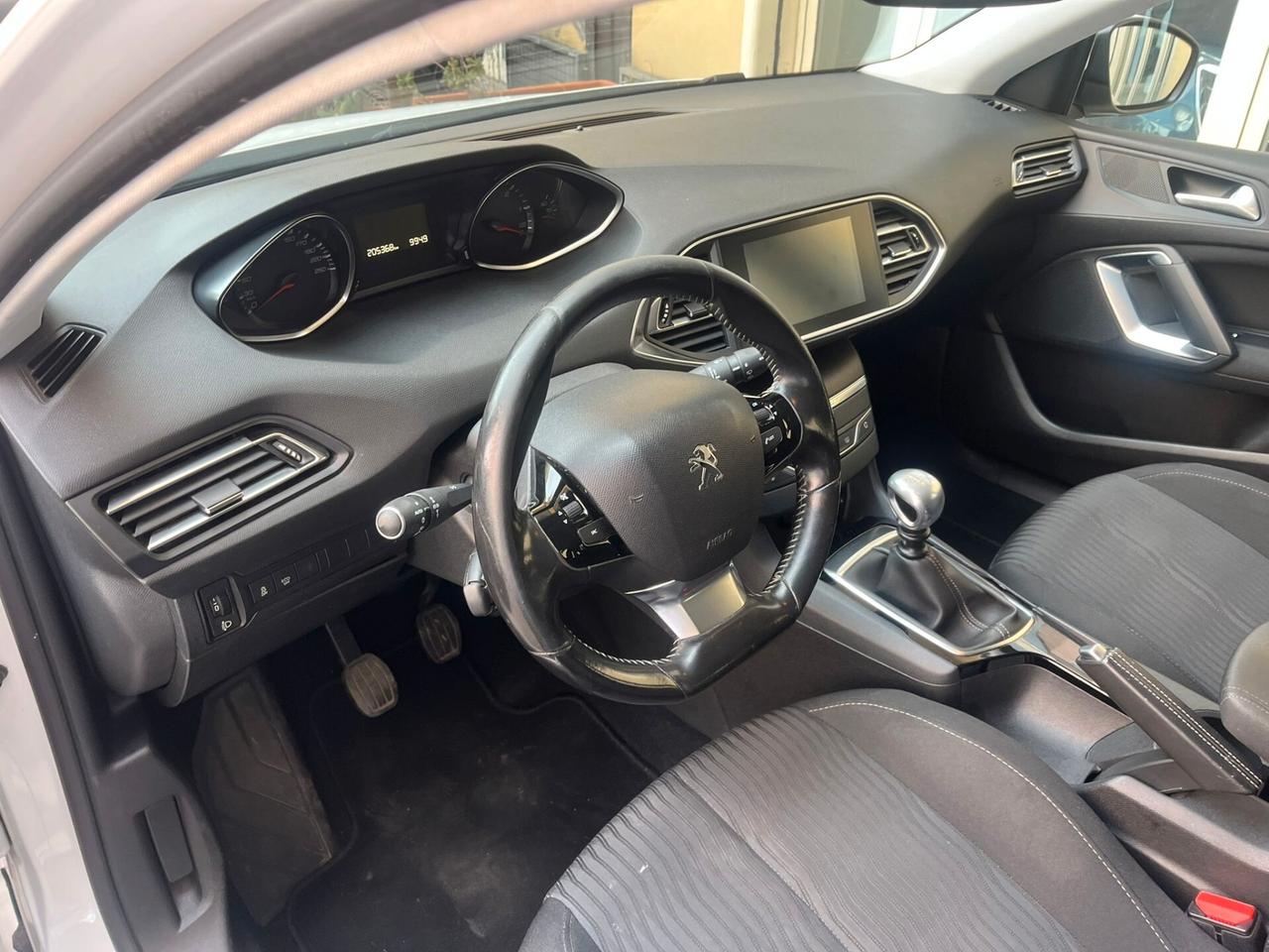 Peugeot 308 BlueHDi 120 S&S SW Business